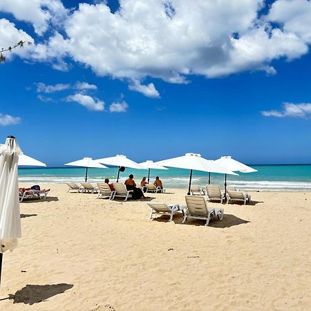 קרולינה Bali Posh Hotel Pr מראה חיצוני תמונה